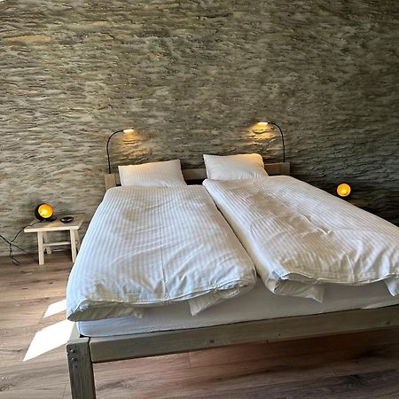 הופליזה B&B Le Nid D'Hirondelle מראה חיצוני תמונה