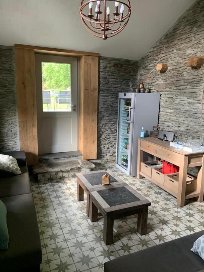 הופליזה B&B Le Nid D'Hirondelle מראה חיצוני תמונה